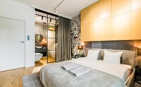 Apartament Nad Jeziorem Dlugim Lesna # 28